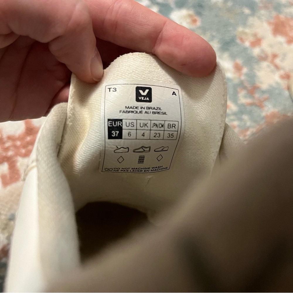 Veja V-10 White Sneakers - Picture 9 of 10